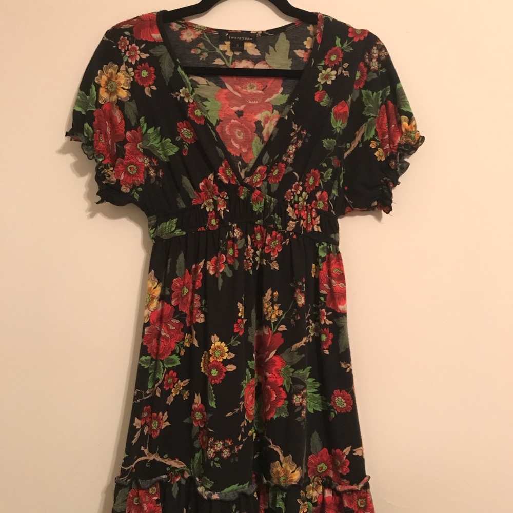 🍂Black floral dress, small